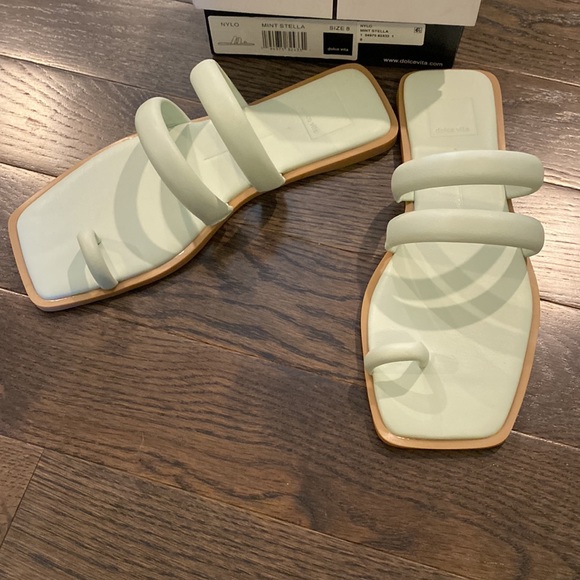 NIB Dolce Vita Nylo Square-Toe Slip-on Sandal - Picture 2 of 10